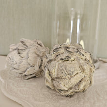 Load image into Gallery viewer, White Rustic Artichoke