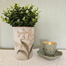Load image into Gallery viewer, Sage Green Flower Dish