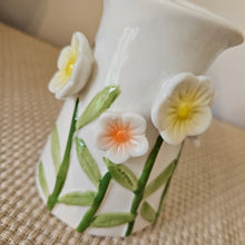 Load image into Gallery viewer, Margot Floral 3D Bud Vase