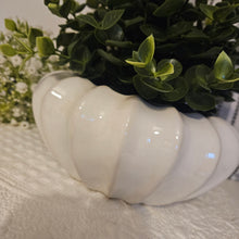 Load image into Gallery viewer, Portia Plant Pot