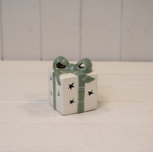 Load image into Gallery viewer, White & Green Led Christmas Parcel Ornaments