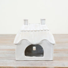 Load image into Gallery viewer, Floral Candle House