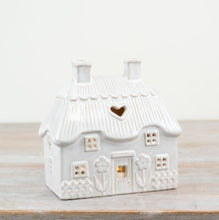 Load image into Gallery viewer, Floral Candle House