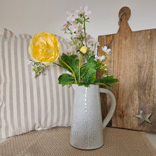 Load image into Gallery viewer, Yellow Ranunculus
