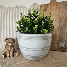 Load image into Gallery viewer, Terracotta Round Planter
