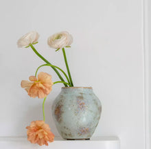 Load image into Gallery viewer, Rustic White Vase
