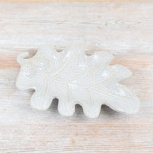 Load image into Gallery viewer, Acorn Leaf Dish
