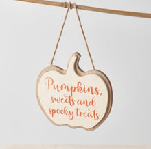 Load image into Gallery viewer, Pumpkin Hanging Decorations
