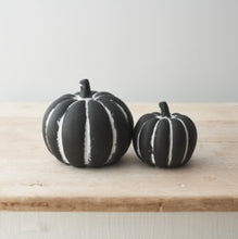 Load image into Gallery viewer, Black Pumpkin
