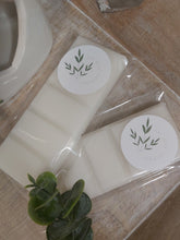 Load image into Gallery viewer, Wood Sage &amp; Sea Salt Wax Melt Snap Bar
