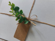 Load image into Gallery viewer, Hamper Gift Box
